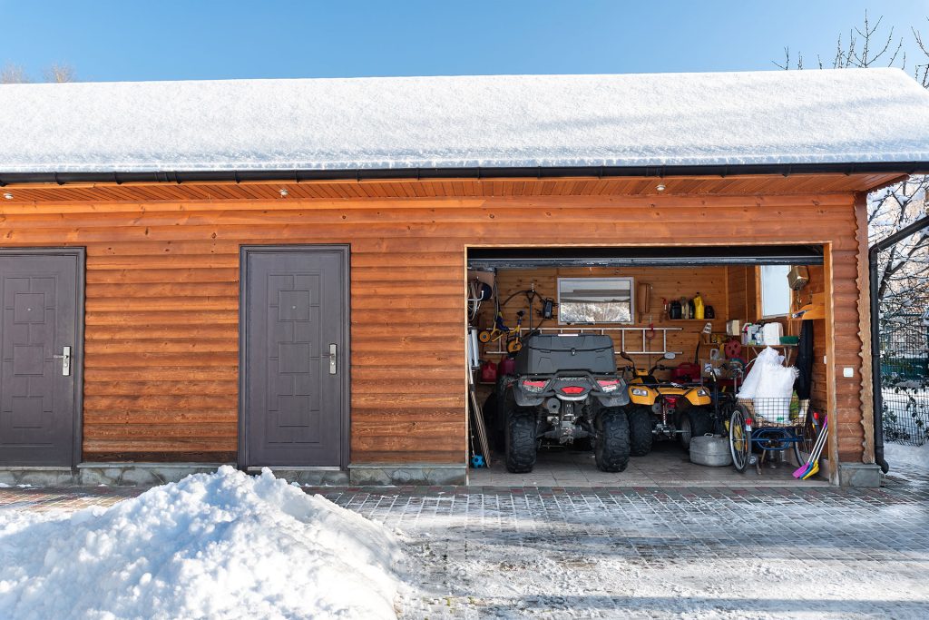 Pole Barns vs. Traditional Garages: Which Is Better for Missouri Weather?